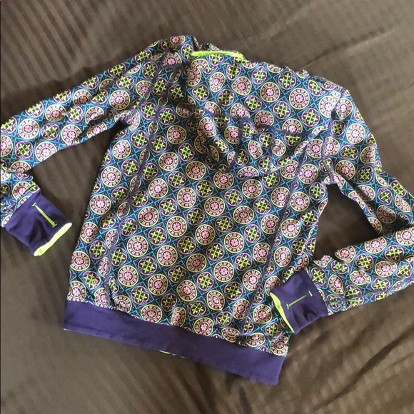 Authentic Ivivva reversible Jacket - Picture 2 of 7